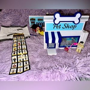 💙Roblox Celebrity Collection Adopt Me Pet Store Playset💙
